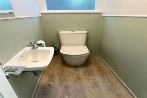 Photo of property in 39 Bodi Place, Te Atatu South, Auckland, 0610