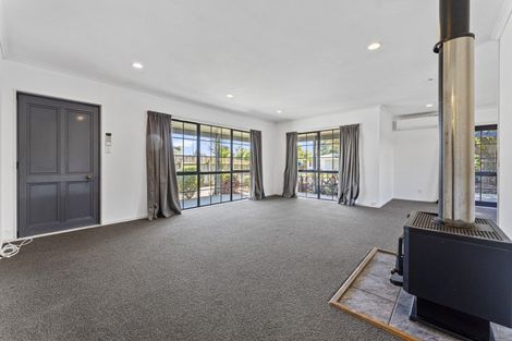 Photo of property in 23 Charles Cross Street, Longburn, Palmerston North, 4412