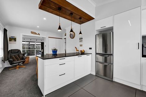 Photo of property in 32 Collins Street, Hawera, 4610