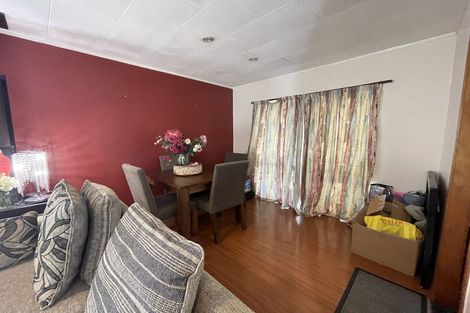 Photo of property in 21 Glennandrew Drive, Half Moon Bay, Auckland, 2012