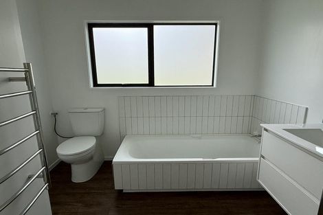 Photo of property in 10 Campbell Place, Pukehangi, Rotorua, 3015