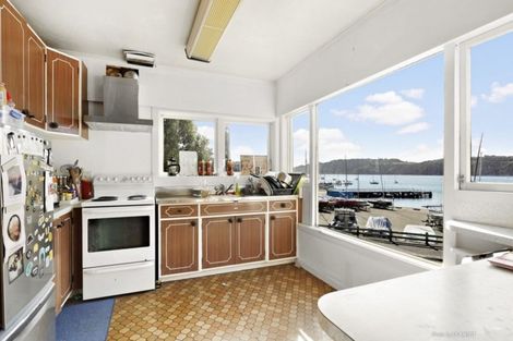 Photo of property in 462 Evans Bay Parade, Hataitai, Wellington, 6021