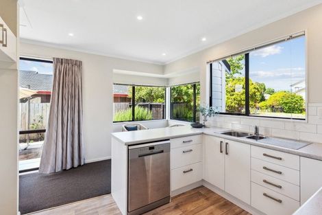 Photo of property in 25 Cedar Drive, Paraparaumu Beach, Paraparaumu, 5032