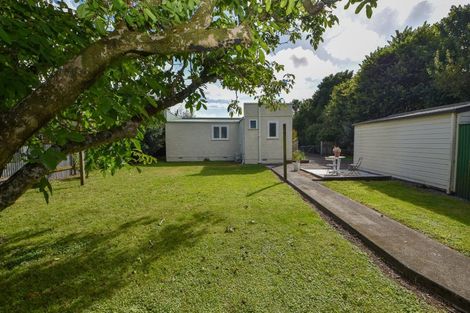 Photo of property in 41 Rhodes Street, Carterton, 5713