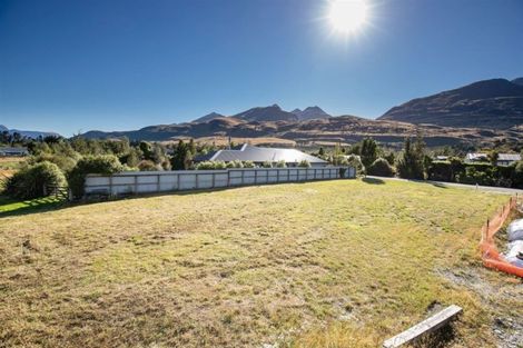 Photo of property in 10 Lochburn Avenue, Glenorchy, 9372