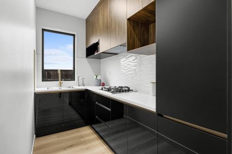 Photo of property in 39 Park Green Avenue, Rosehill, Papakura, 2113