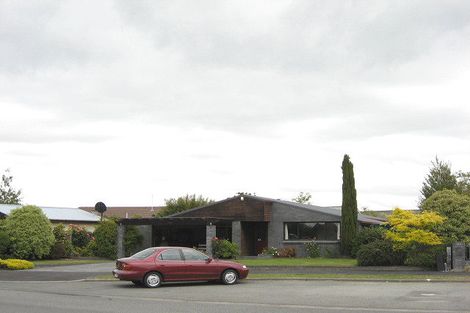 Photo of property in 261 Queenspark Drive, Parklands, Christchurch, 8083