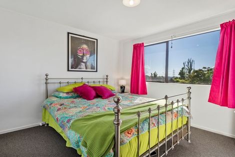 Photo of property in 82 Keegan Drive, Massey, Auckland, 0614
