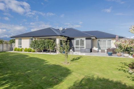Photo of property in 18 Gladys Place, Levin, 5510