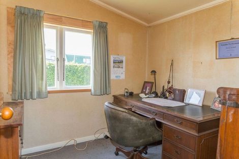 Photo of property in 27 Smith Street, Dannevirke, 4930