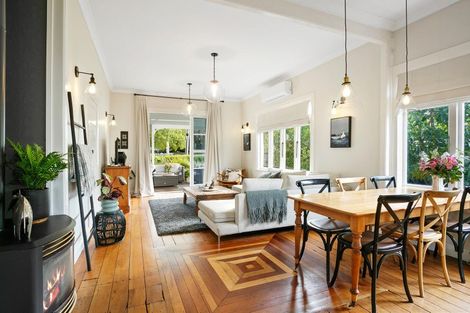 Photo of property in 122 Victoria Street, Cambridge, 3434