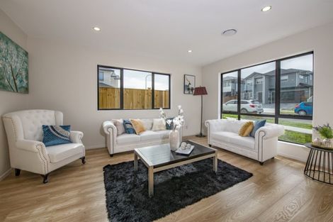 Photo of property in 13 Matiki Road, Flat Bush, Auckland, 2019