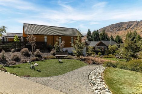 Photo of property in 16/18 George Bullen Lane, Arthurs Point, Queenstown, 9371