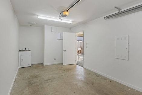 Photo of property in 2/40 Brockworth Place, Riccarton, Christchurch, 8011