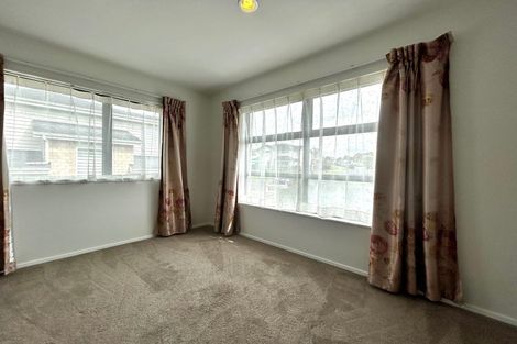 Photo of property in 10 Irongate Avenue, Ranui, Auckland, 0612
