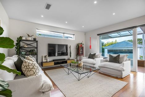 Photo of property in 20 Calgary Street, Sandringham, Auckland, 1041