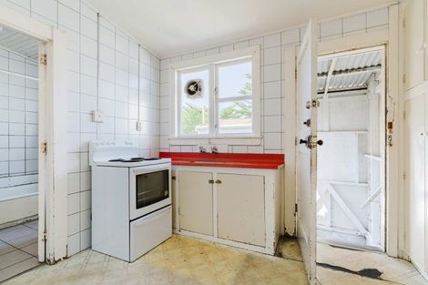 Photo of property in 46 Elizabeth Street, Moera, Lower Hutt, 5010