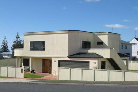 Photo of property in 2 Anne Street, Ohope, 3121