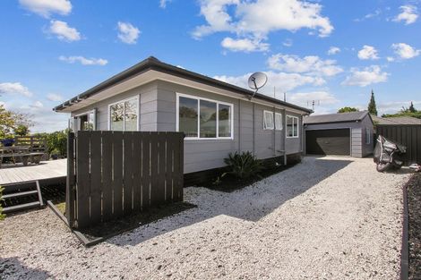 Photo of property in 25 Crispe Road, Clarks Beach, 2122