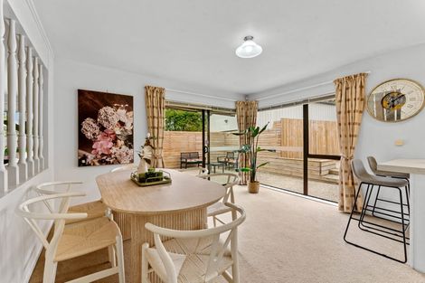 Photo of property in 15 Charles Prevost Drive, The Gardens, Auckland, 2105