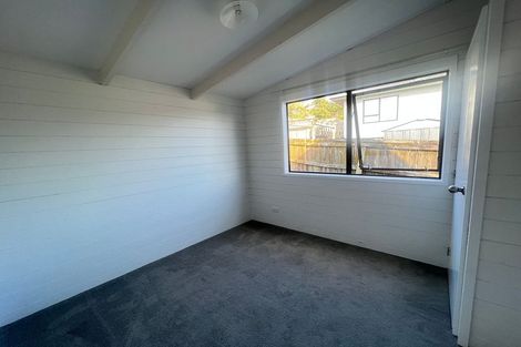 Photo of property in 1/9 Thistledew Place, Bayview, Auckland, 0629
