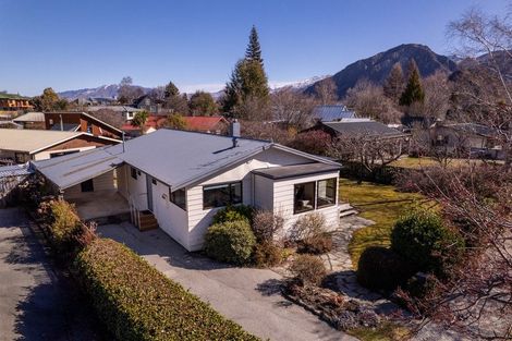 Photo of property in 42 Adamson Drive, Arrowtown, 9302