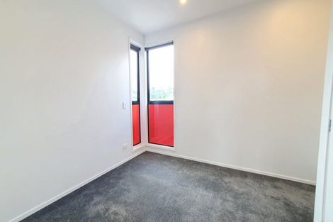 Photo of property in 4/2a Walsall Street, Avondale, Auckland, 1026