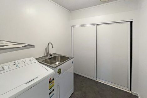 Photo of property in 2/110 Britomart Street, Berhampore, Wellington, 6023