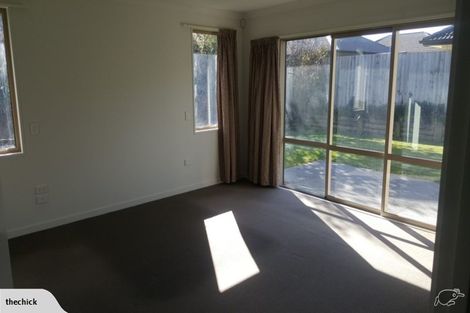 Photo of property in 26 Bottle Lake Drive, Parklands, Christchurch, 8083