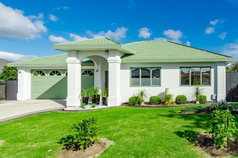 Photo of property in 6 Beachwater Grove, Paraparaumu Beach, Paraparaumu, 5032