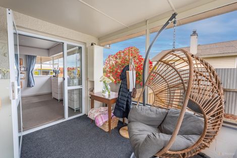 Photo of property in 30 Timaru Road, Waimate, 7924