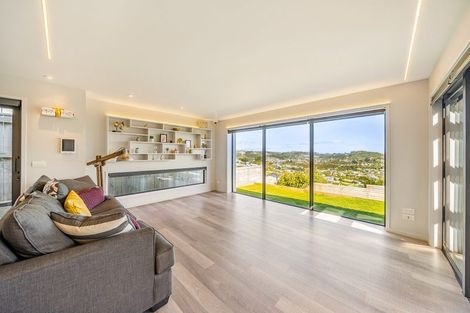Photo of property in 91 Endeavour Drive, Whitby, Porirua, 5024