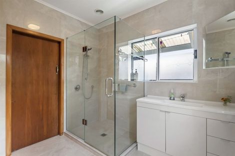 Photo of property in 109a Norwood Road, Bayswater, Auckland, 0622