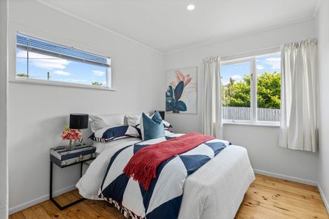 Photo of property in 1/222 Beach Haven Road, Beach Haven, Auckland, 0626