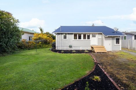Photo of property in 19 Bettina Road, Fairfield, Hamilton, 3214