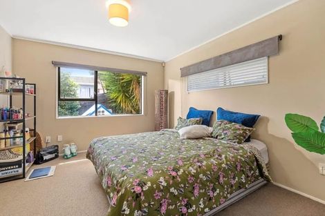 Photo of property in 1/111 Spinella Drive, Bayview, Auckland, 0629