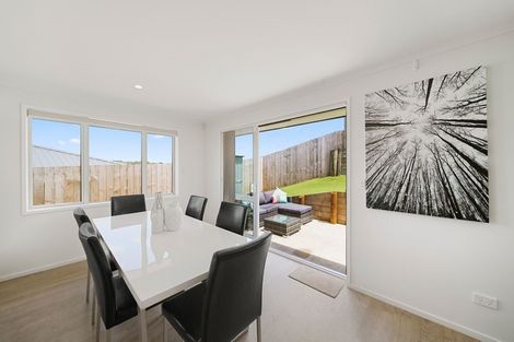 Photo of property in 12 Regis Park Drive, Pukekohe, 2120