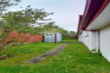 Photo of property in 2/26a Sunnynook Road, Sunnynook, Auckland, 0620