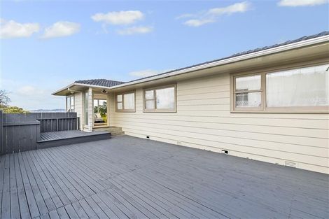 Photo of property in 16 Zita Maria Drive, Massey, Auckland, 0614