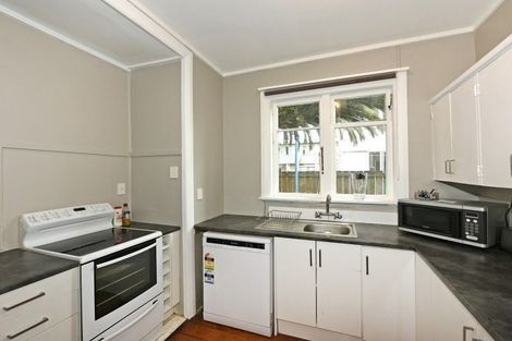 Photo of property in 158 Naenae Road, Naenae, Lower Hutt, 5011