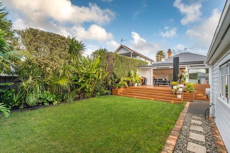 Photo of property in 20 Calgary Street, Sandringham, Auckland, 1041
