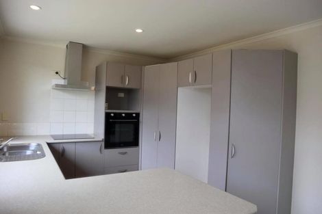 Photo of property in 16 Te Manatu Drive, Huntington, Hamilton, 3210