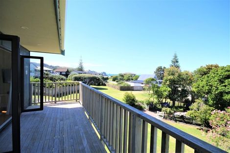 Photo of property in 23 Kon Tiki Road, Whiritoa, Whangamata, 3691