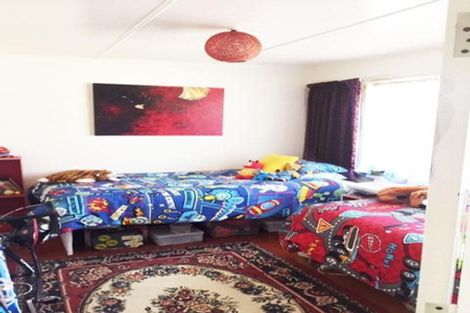 Photo of property in 158 Edmonton Road, Te Atatu South, Auckland, 0610