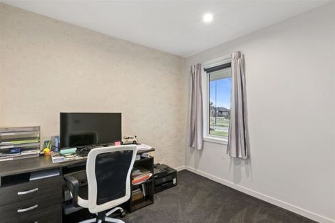 Photo of property in 23 Tutaipatu Avenue, Pegasus, 7612