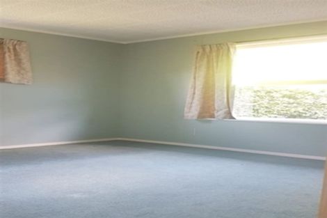 Photo of property in 1 Alwyn Avenue, Te Atatu South, Auckland, 0610