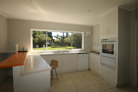 Photo of property in 127 Clovelly Road, Bucklands Beach, Auckland, 2012