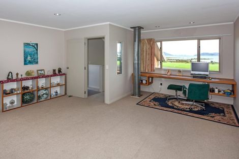 Photo of property in 13 Koromiko Drive, Coromandel, 3506