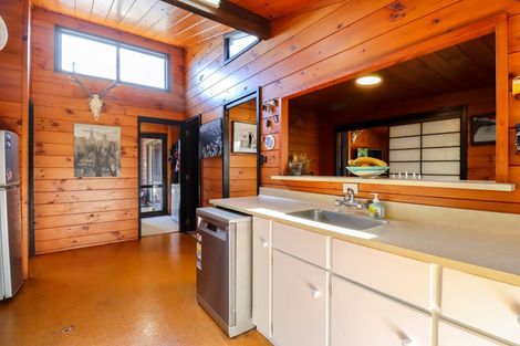 Photo of property in 5 Fernwood Place, Fitzherbert, Palmerston North, 4410