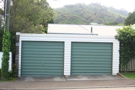 Photo of property in 8 Simla Crescent, Khandallah, Wellington, 6035